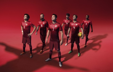 爱游戏APP-F1赛车赛场焦点！荷兰队对阵葡萄牙队，核心球员受伤，球队前景蒙阴影